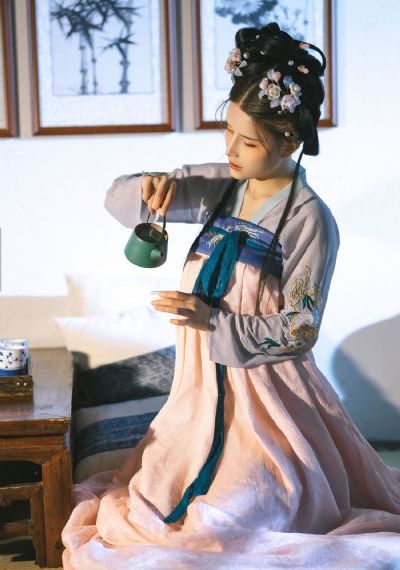 欧美妹子无ps照片视频_BD国语HD在线观看